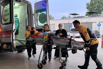 İnegöl'de 3. kattan düşen 5 yaşındaki çocuk ağır yaralandı