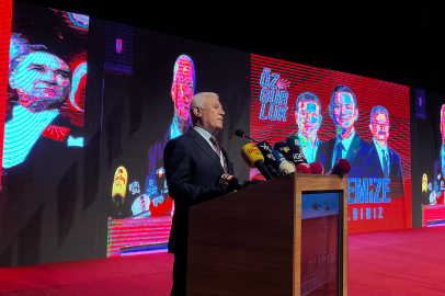 Bozbey CHP üyelerini sosyal medyadaki trollere karşı mücadeleye çağırdı