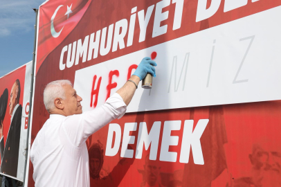 'Cumhuriyet demek' kampanyası büyük ilgi gördü