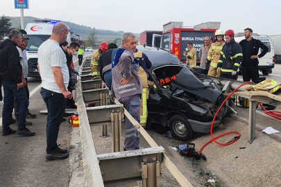 Mustafakemalpaşa'da feci kaza; 4 yaralı