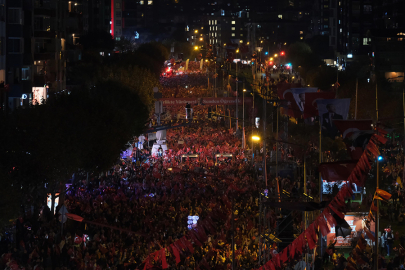 Onbinler FSM Bulvarı'nda Cumhuriyet için buluşacak