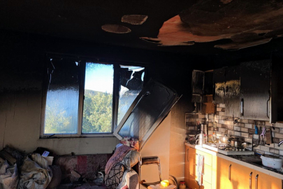 Mudanya'da yangın çıkan evde mutfak küle döndü