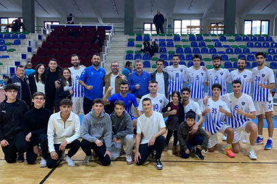 Voleybolda Bursa derbisinin galibi Karacabey Belediyespor; 3-0