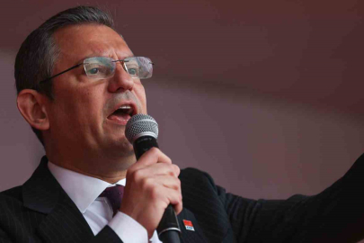 Erdoğan, Özgür Özel'e 500 bin liralık manevi tazminat davası açtı