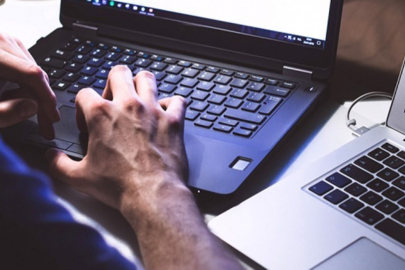 CHP’nin Bilgi İşlem Sorumlusu tutuklandı