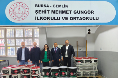 Gemlik Kent Konseyi'nden bir okula daha boya desteği