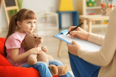 Depremler sonrası ebeveynlere önemli uyarılar