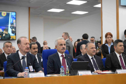 Uraloğlu: 'Bursa’nın Hızlı Tren Hattı 2026’da Osmaneli’ne, 2028’de Bandırma’ya ulaşacak'