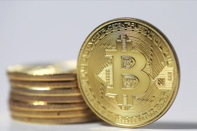 Bitcoin 7 ayın en düşük seviyesine geriledi