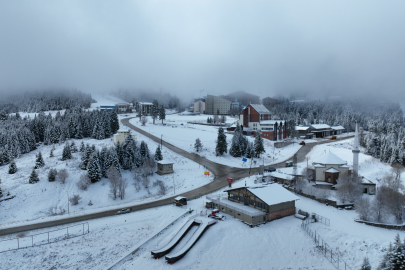 Uludağ’da kar kalınlığı 10 santimetreye yaklaştı