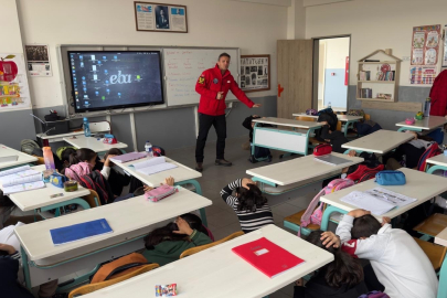 JAK’tan öğrencilere deprem farkındalık eğitimi