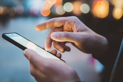 Dijital dolandırıcılıkta yeni dönem: Sesi bile saniyeler içinde klonluyorlar