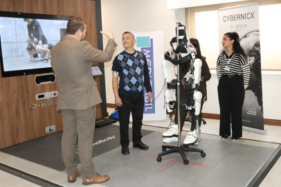 Medicabil'de giyilebilir cyber robot ile yürüme tedavisi başladı
