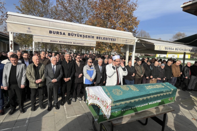 Gazeteci Ülker Ekici Karlı son yolculuğuna uğurlandı