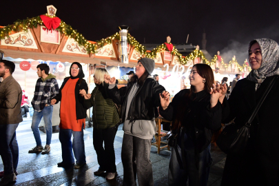 Osmangazi Meydanı'ndaki 'Yeni Yıl Festivali' yoğun ilgi görüyor