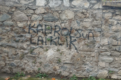 Yıldırım’da laiklik karşıtı yazılamalara CHP'den suç duyurusu