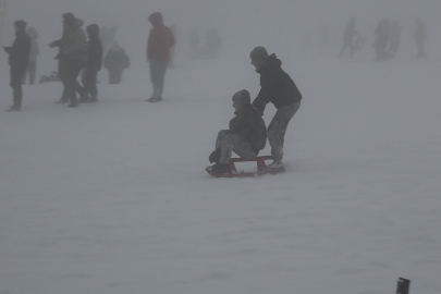 Uludağ'da kar kalınlığı 25 santim oldu