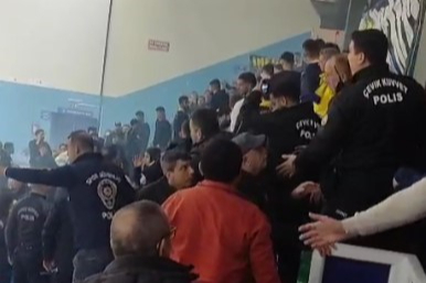 Karacabey Belediyespor - Fenerbahçe maçında olay