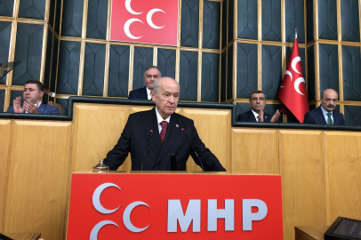 MHP'den 100 maddelik anayasa önerisi