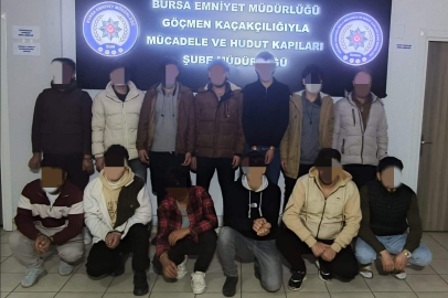 Bursa'da 13 düzensiz göçmen ve 4 organizatör yakalandı