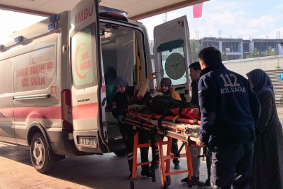 İnegöl'de inşaat demirlerinin altında kalan işçi yaralandı