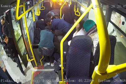 Bursa'da halk otobüsünde kalp krizi geçiren yolcu acile yetiştirildi