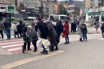 Bursa'da fırtına yaşamı zorlaştırdı