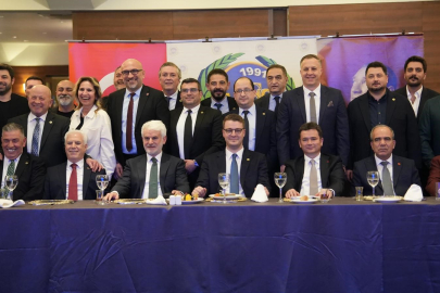 Bursa Fan Clup'te bayrak değişimi