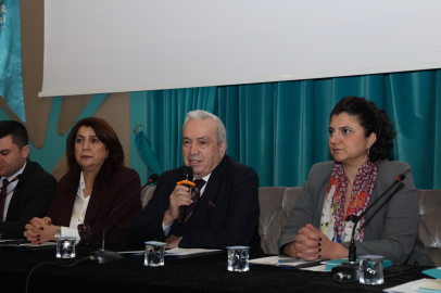 Şadi Özdemir, temizlik işçileri ile buluştu