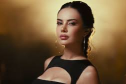 Sosyal medya fenomeni Ece Ronay hakkında soruşturma başlatıldı