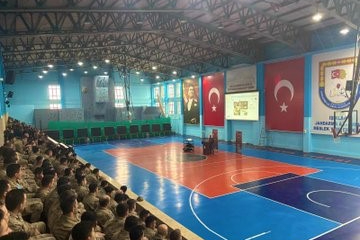 Işıklar Jandarma Astsubay Meslek Yüksekokulu öğrencilerine narkotik eğitimi
