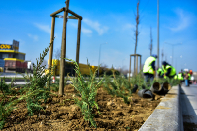 Bursa'da cadde ve bulvarlara estetik dokunuş