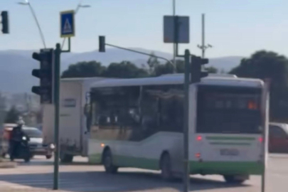 Bursa'da özel halk otobüsü ters şeride girdi