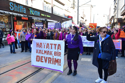 Bursa'da kadınlardan özgürlük ve eşitlik yürüyüşü