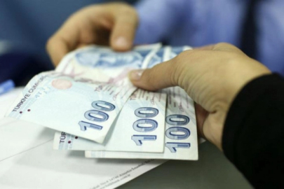 Emeklilere maaş ve bayram ikramiyesi ödemeleri başladı