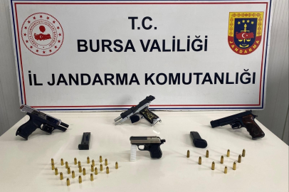 Bursa'da ruhsatsız silahlar ele geçirildi