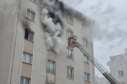 İnegöl'de 8 katlı binada yangın paniği