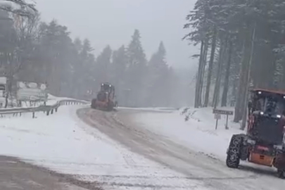 Uludağ’da bayramda kar sürprizi