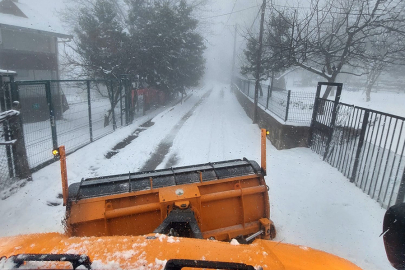 Osmangazi'de karlı yollarda yoğun mesai