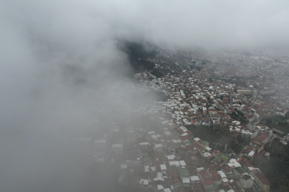Uludağ'dan inen sis Bursa'yı sardı