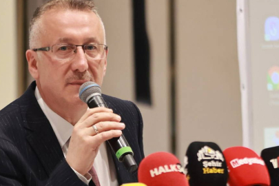 AKP'li belediye başkanı 'şimdilik' istifa etti