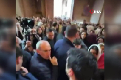 Ermenistan Başbakanı Paşinyan’a kilisede saldırı teşebbüsü