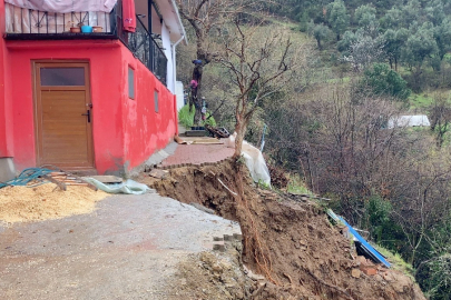 Bursa'da heyelan: Evinde mahsur kaldı!
