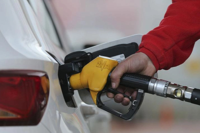 Motorine büyük zam geldi: Litresi 80 TL'yi aştı