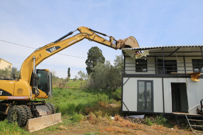 Gölyazı’da kaçak yapılara geçit yok