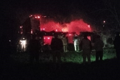 Bursa'da 2 katlı ev küle döndü