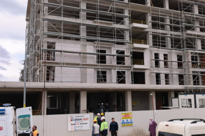 Bursa'da inşaatın 2. katından düşen işçi yaralandı