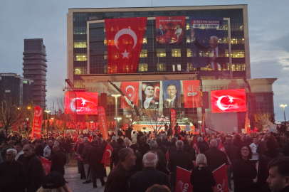 CHP lideri Özgür Özel Bursa'da: Mustafa Bozbey‘in sonuna kadar arkasındayız