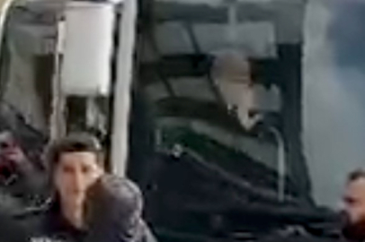 Mustafa Bozbey adliyeye sevk edilirken el salladı