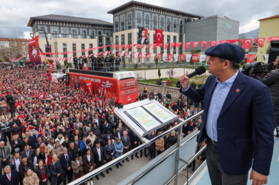 Özgür Özel'den 'Bursa' çıkışı: Dün akşam Bursa'yı gördünüz mü?